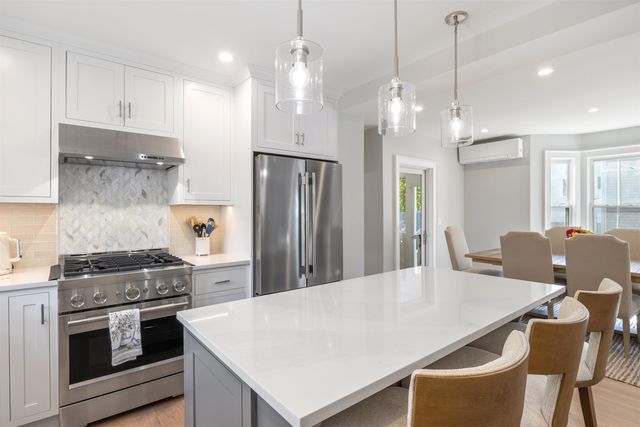 205 Broad Street, Portsmouth, NH 03801