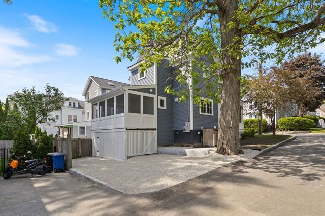 205 Broad Street, Portsmouth, NH 03801
