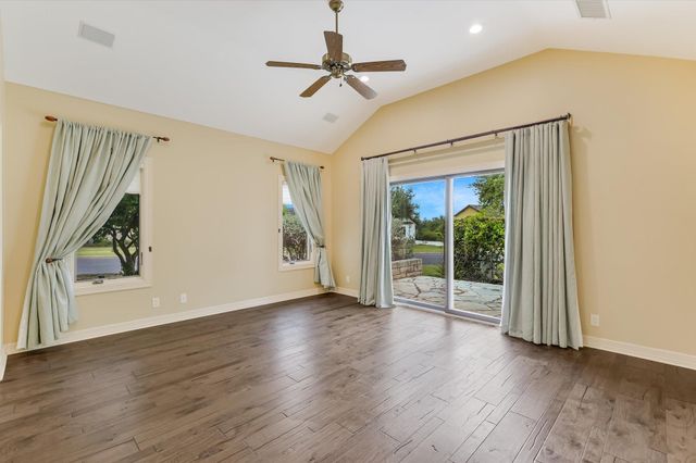 2300 FOUNDERS CIR, Spicewood, TX 78669