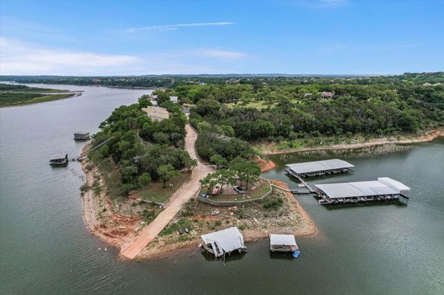 2300 FOUNDERS CIR, Spicewood, TX 78669