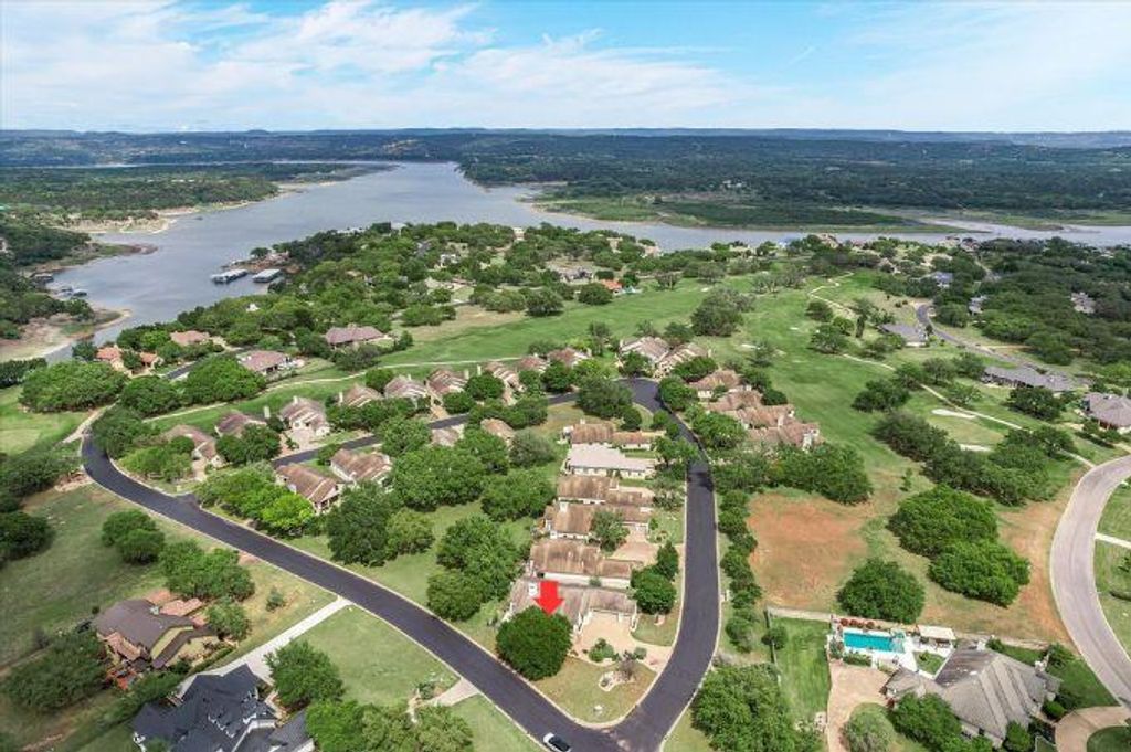 2300 FOUNDERS CIR, Spicewood, TX 78669