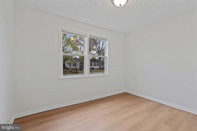 9 DEFENSE DR, Aberdeen, MD 21001