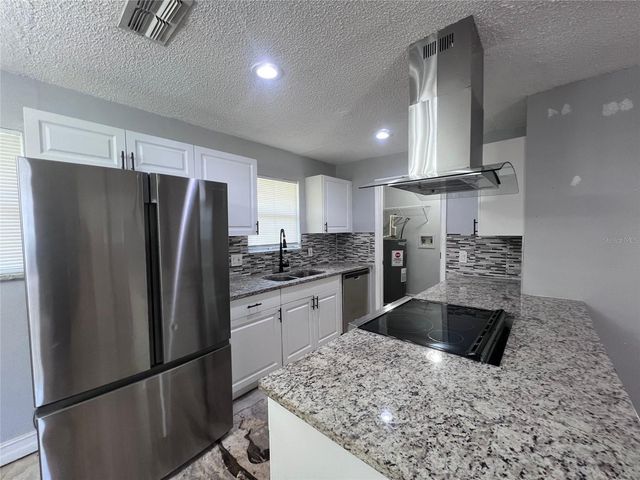 1103 WILLOW AVENUE, Sanford, FL 32771