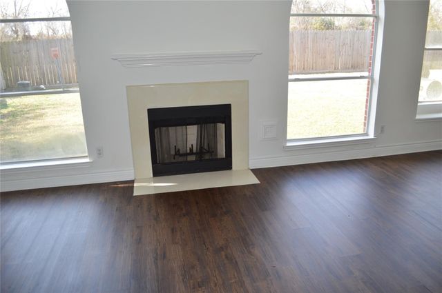 410 Annes Way, Stafford, TX 77477