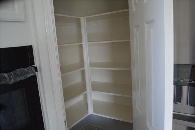 410 Annes Way, Stafford, TX 77477