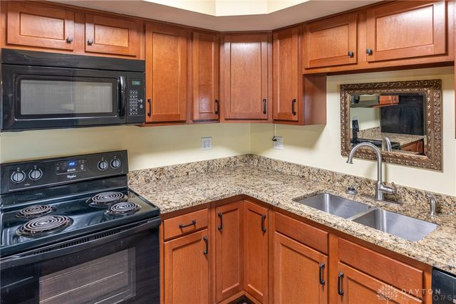 7606 Washington Park Drive, Dayton, OH 45459
