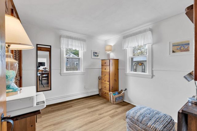 7 Oak Leaf Lane, West Dennis, MA 02670