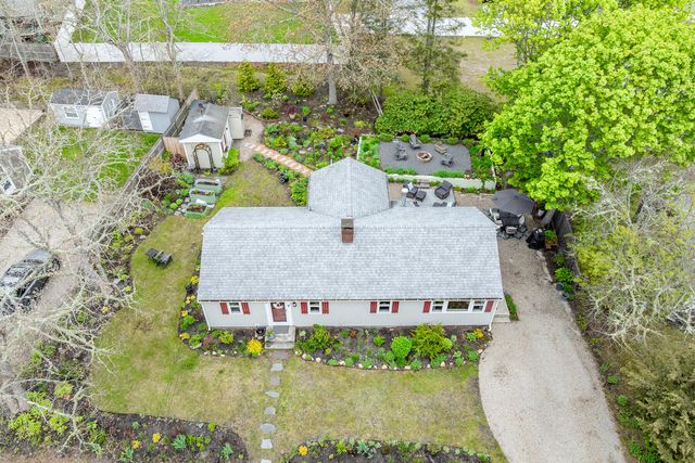 7 Oak Leaf Lane, West Dennis, MA 02670