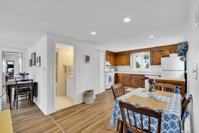 7 Oak Leaf Lane, West Dennis, MA 02670