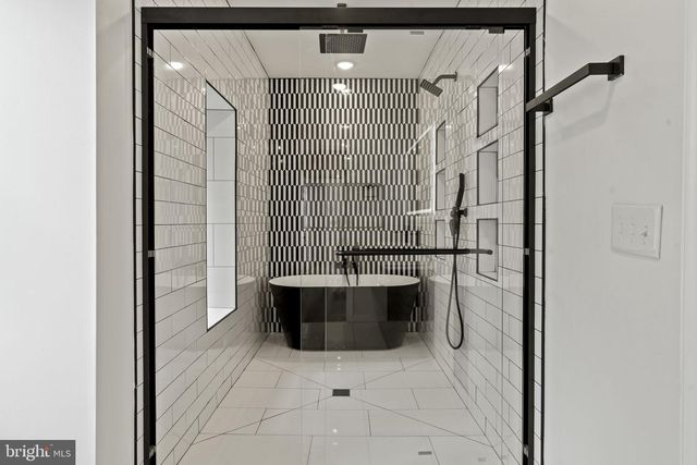 440 E WALNUT LN, Philadelphia, PA 19144