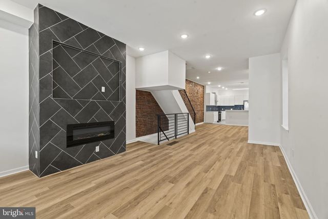 440 E WALNUT LN, Philadelphia, PA 19144