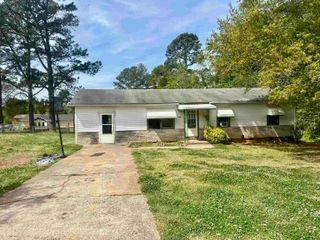 125 Camellia Circle, Gaffney, SC 29341