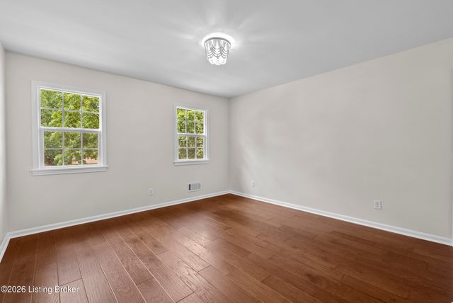 4205 Machupe Dr, Louisville, KY 40241