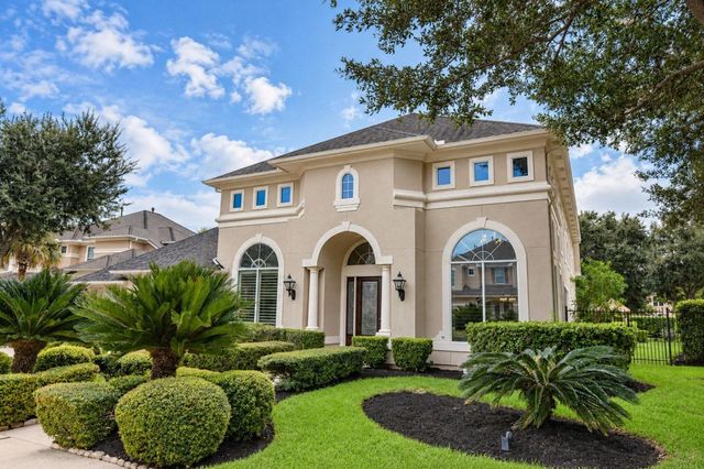 5215 Eagle Pointe Court, Sugar Land, TX 77479