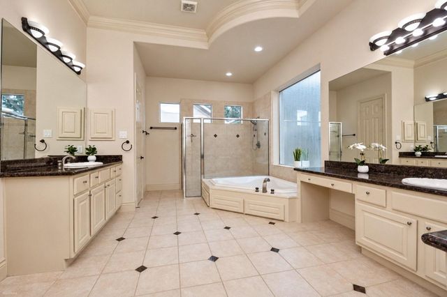 5215 Eagle Pointe Court, Sugar Land, TX 77479