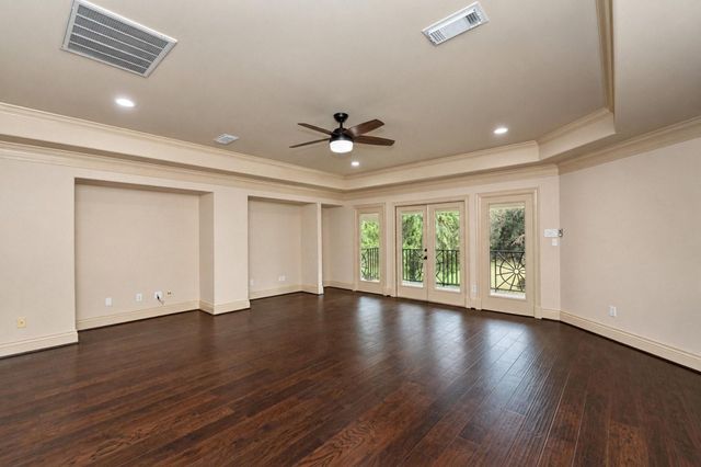 5215 Eagle Pointe Court, Sugar Land, TX 77479
