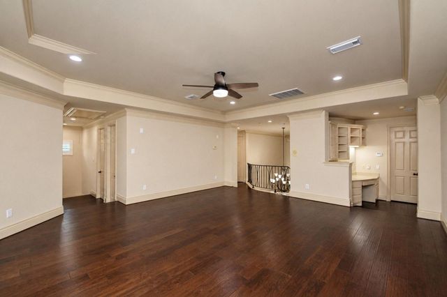 5215 Eagle Pointe Court, Sugar Land, TX 77479