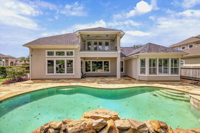 5215 Eagle Pointe Court, Sugar Land, TX 77479
