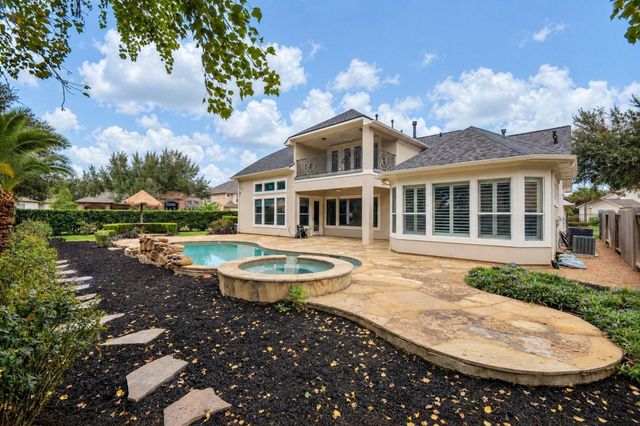5215 Eagle Pointe Court, Sugar Land, TX 77479