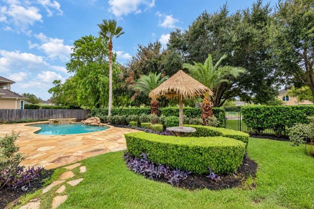 5215 Eagle Pointe Court, Sugar Land, TX 77479
