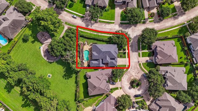 5215 Eagle Pointe Court, Sugar Land, TX 77479