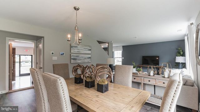 14 HALF HITCH RD, Barnegat, NJ 08005