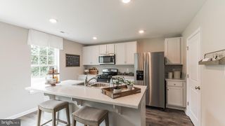 14 HALF HITCH RD, Barnegat, NJ 08005