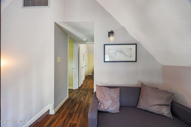103 Round Oak Court, West End, NC 27376