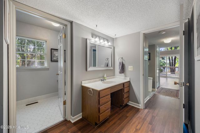 103 Round Oak Court, West End, NC 27376