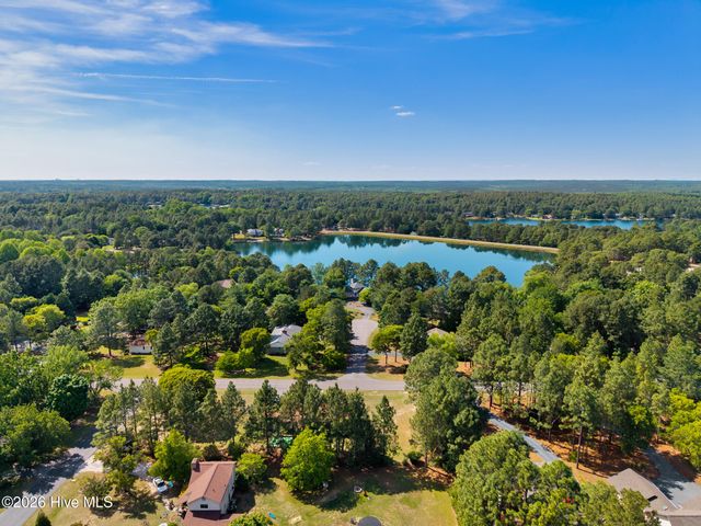 103 Round Oak Court, West End, NC 27376