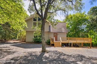 103 Round Oak Court, West End, NC 27376