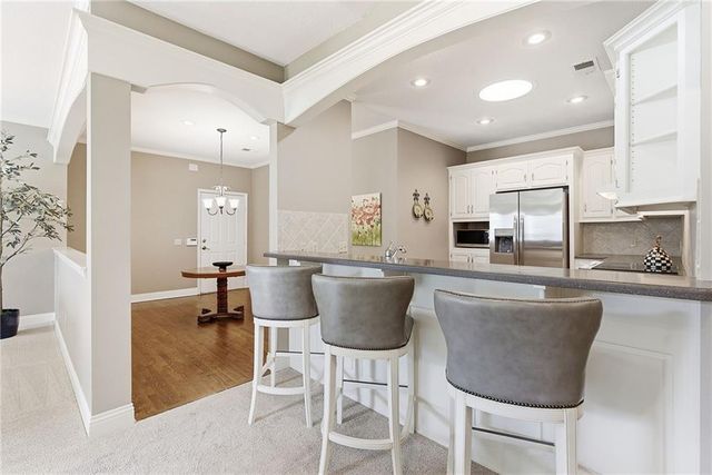 5426 W 145th Street, Leawood, KS 66224