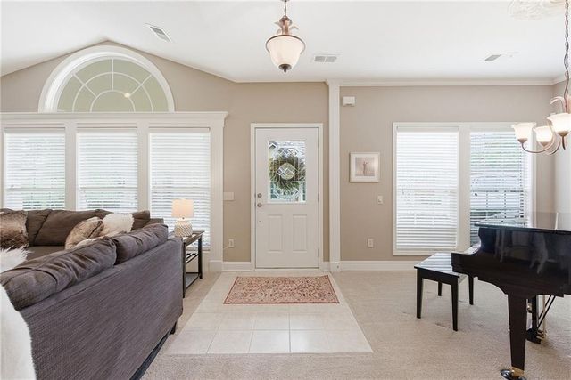 5426 W 145th Street, Leawood, KS 66224