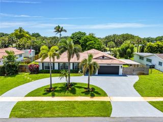 5680 SW 9th Street, Plantation, FL 33317