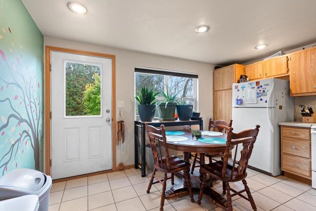 2135 S BROADWAY, Green Bay, WI 54304