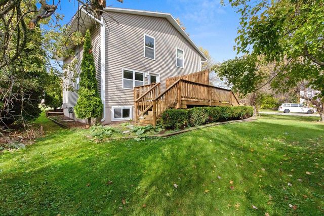 2135 S BROADWAY, Green Bay, WI 54304