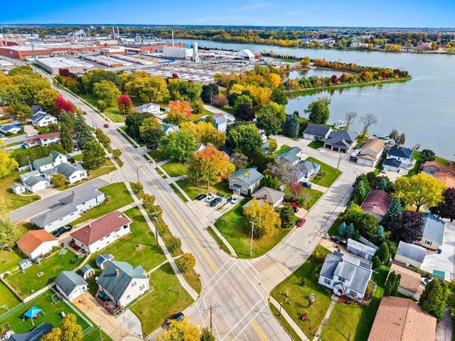 2135 S BROADWAY, Green Bay, WI 54304