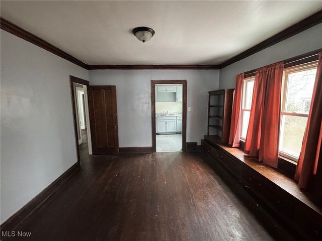 1868-1870 Lampson Road, Cleveland, OH 44112