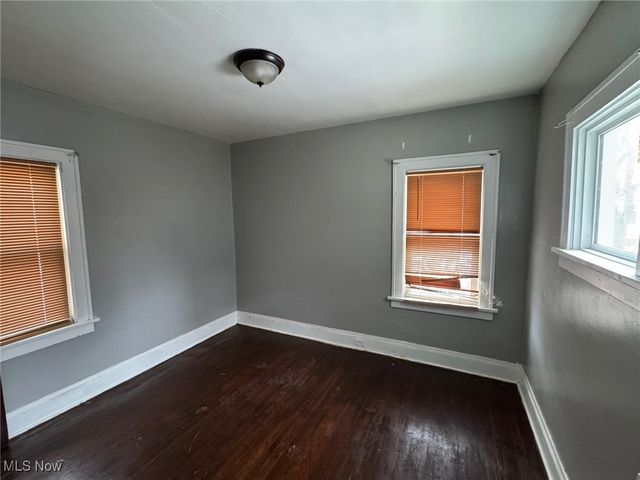 1868-1870 Lampson Road, Cleveland, OH 44112