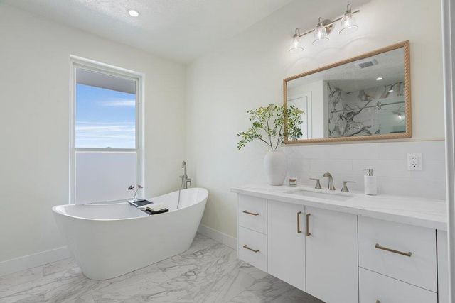 228 Pine Canyon Road, Salinas, CA 93908