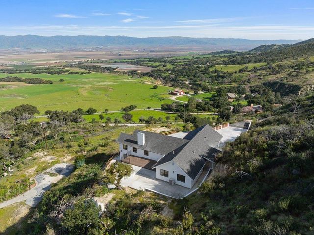 228 Pine Canyon Road, Salinas, CA 93908