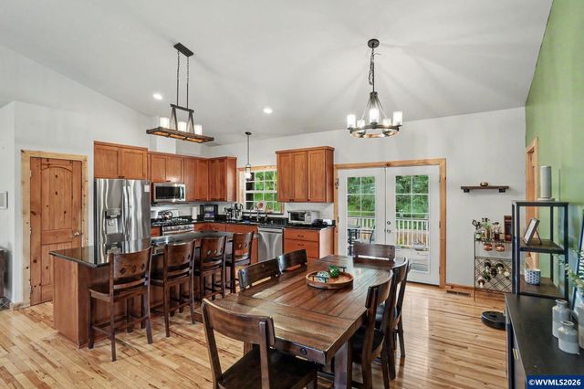 1405 Laurel Heights Dr NW, Albany, OR 97321