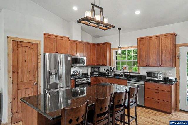 1405 Laurel Heights Dr NW, Albany, OR 97321
