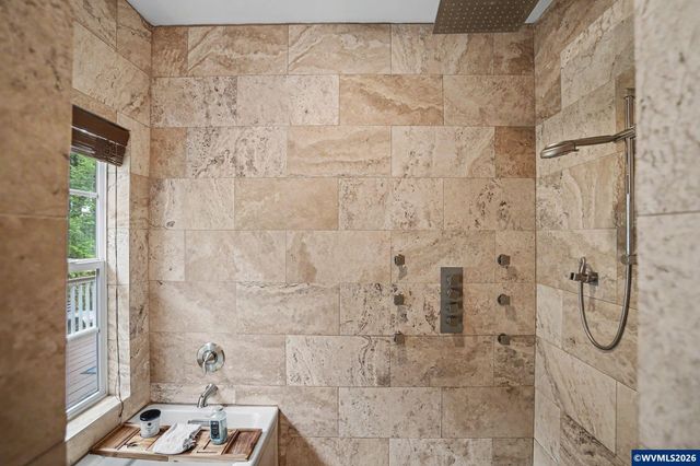1405 Laurel Heights Dr NW, Albany, OR 97321