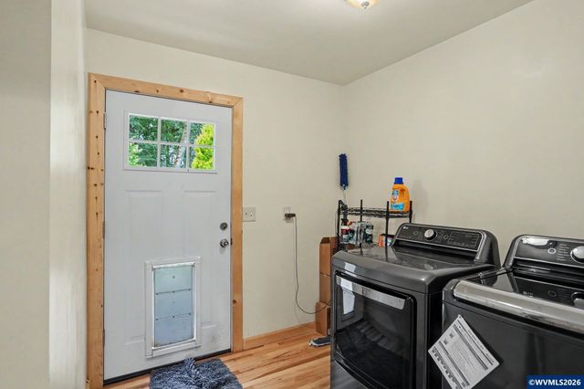 1405 Laurel Heights Dr NW, Albany, OR 97321