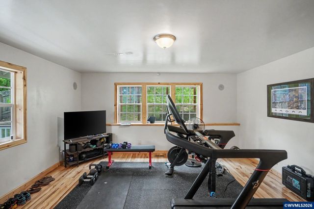 1405 Laurel Heights Dr NW, Albany, OR 97321