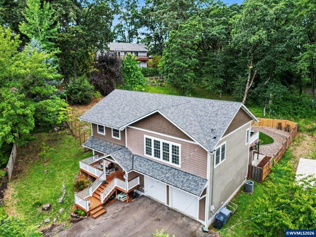 1405 Laurel Heights Dr NW, Albany, OR 97321