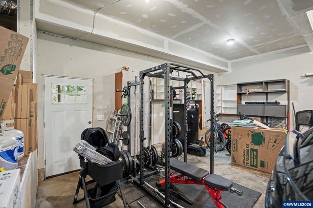 1405 Laurel Heights Dr NW, Albany, OR 97321