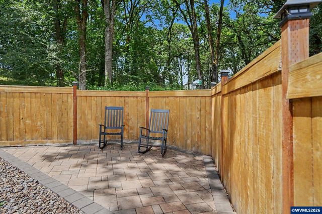 1405 Laurel Heights Dr NW, Albany, OR 97321