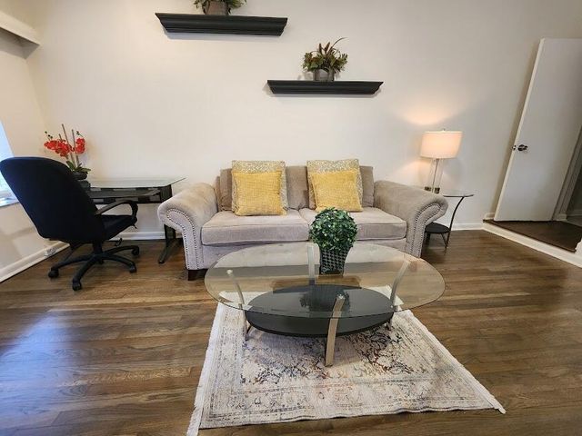 1207 NE 12th Avenue, Fort Lauderdale, FL 33304